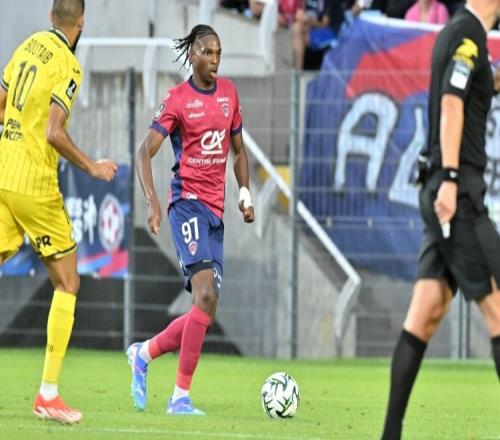 贝林厄姆连,场西乙进球,与本泽马,皇冠体育app下载,皇冠体育官网,澳门皇冠体育,bet皇冠体育在线