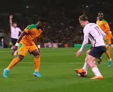 波特传球失,詹姆斯断球,完成快攻,皇冠体育app下载,皇冠体育官网,澳门皇冠体育,bet皇冠体育在线