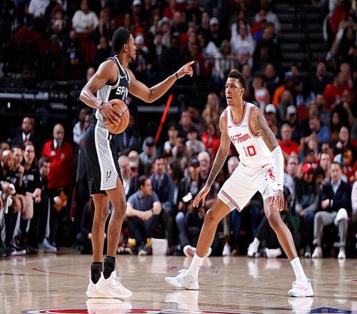 利物浦领跑,英超却轮休,争议,皇冠体育app下载,皇冠体育官网,澳门皇冠体育,bet皇冠体育在线