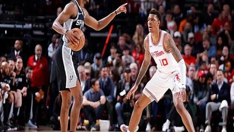 利物浦领跑英超却轮休争议，欧冠小组赛沦为小组第16？